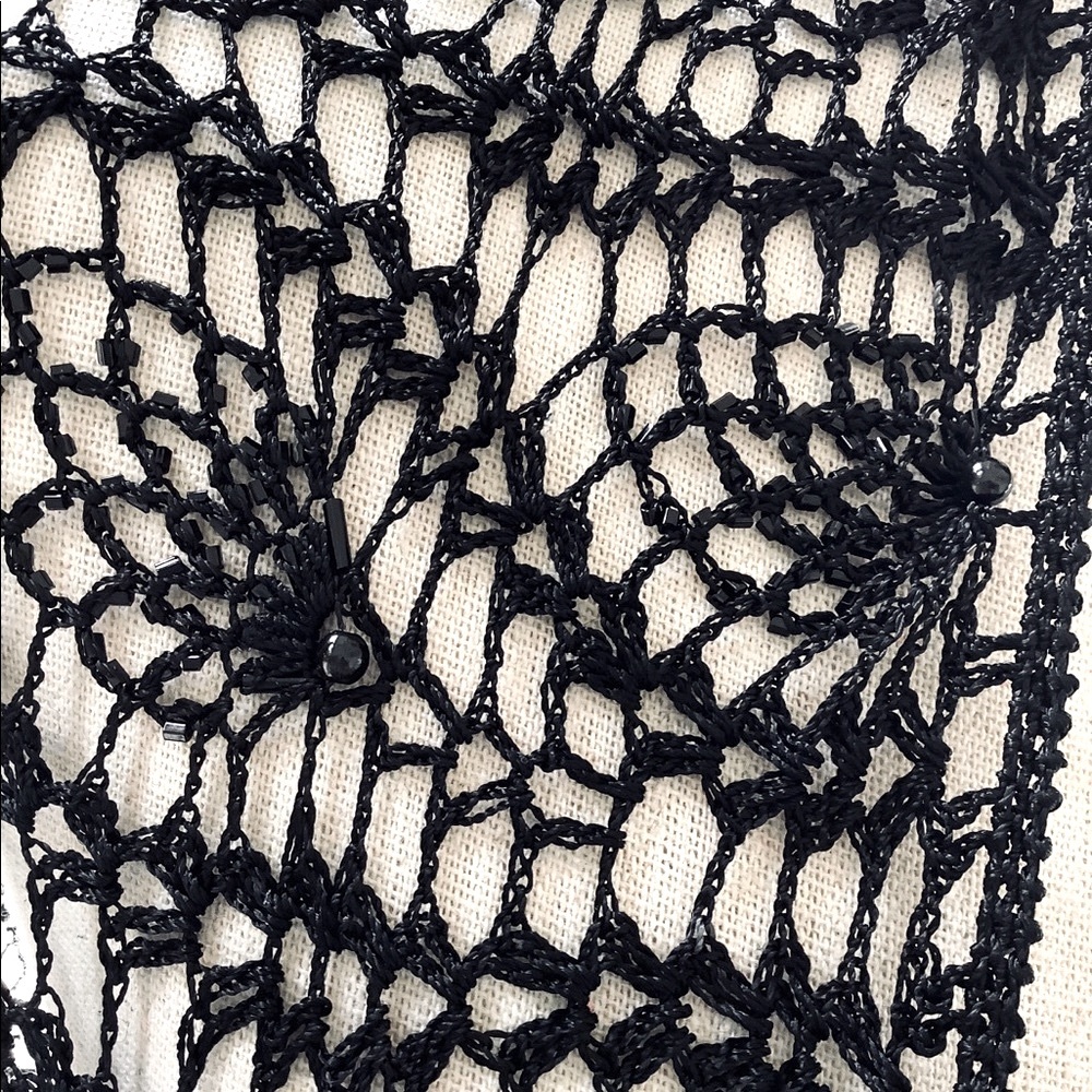 Beautiful beaded Hip/Shoulder wrap - Picture 12 of 14